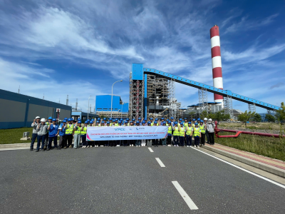 Tân sinh viên K67 KTHH tham quan nhà máy Nhiệt điện BOT Vân Phong 1 