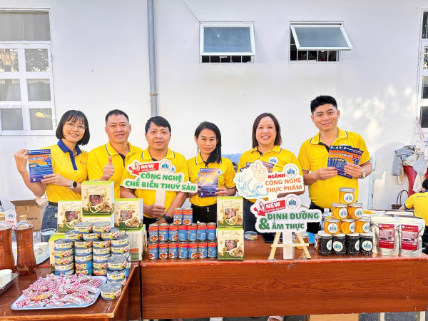 CÁC HOẠT ĐỘNG QUẢNG BÁ TUYỂN SINH KHOA CÔNG NGHỆ THỰC PHẨM NĂM HỌC 2025-2026