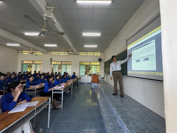 Khoa Công nghệ Thực phẩm triển khai áp dụng các khoá học E-learning do dự án SAFEGRO biên soạn