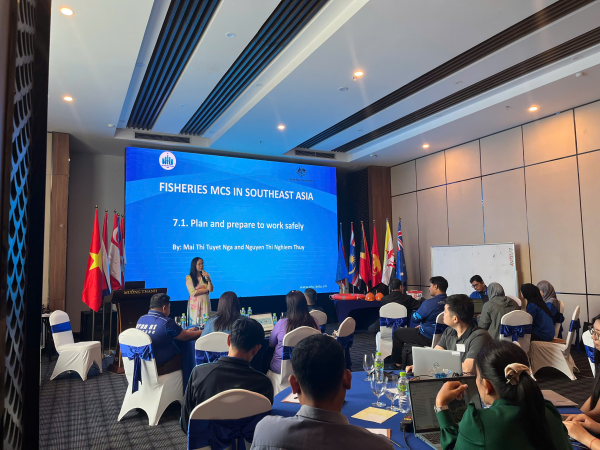 GIẢNG VIÊN KHOA CÔNG NGHỆ THỰC PHẨM THAM GIA GIẢNG DẠY CHUYÊN ĐỀ AN TOÀN LAO ĐỘNG TRONG LĨNH VỰC THỦY SẢN 