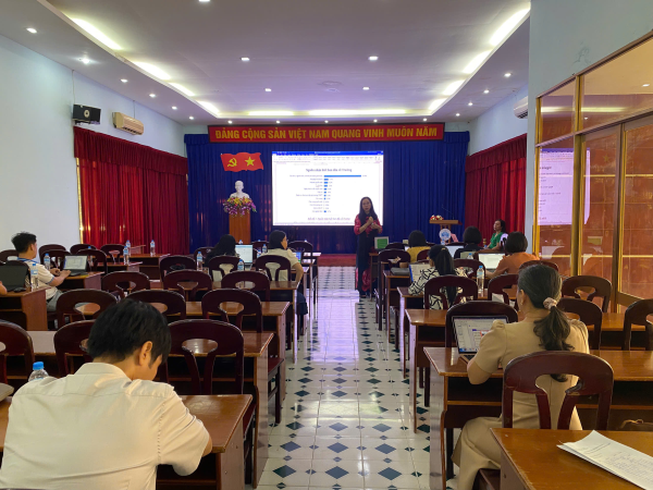 Khoa Công nghệ Thực phẩm tổ chức Hội thảo "Đổi mới chương trình đào tạo và tuyển sinh Khoa Công nghệ Thực phẩm”