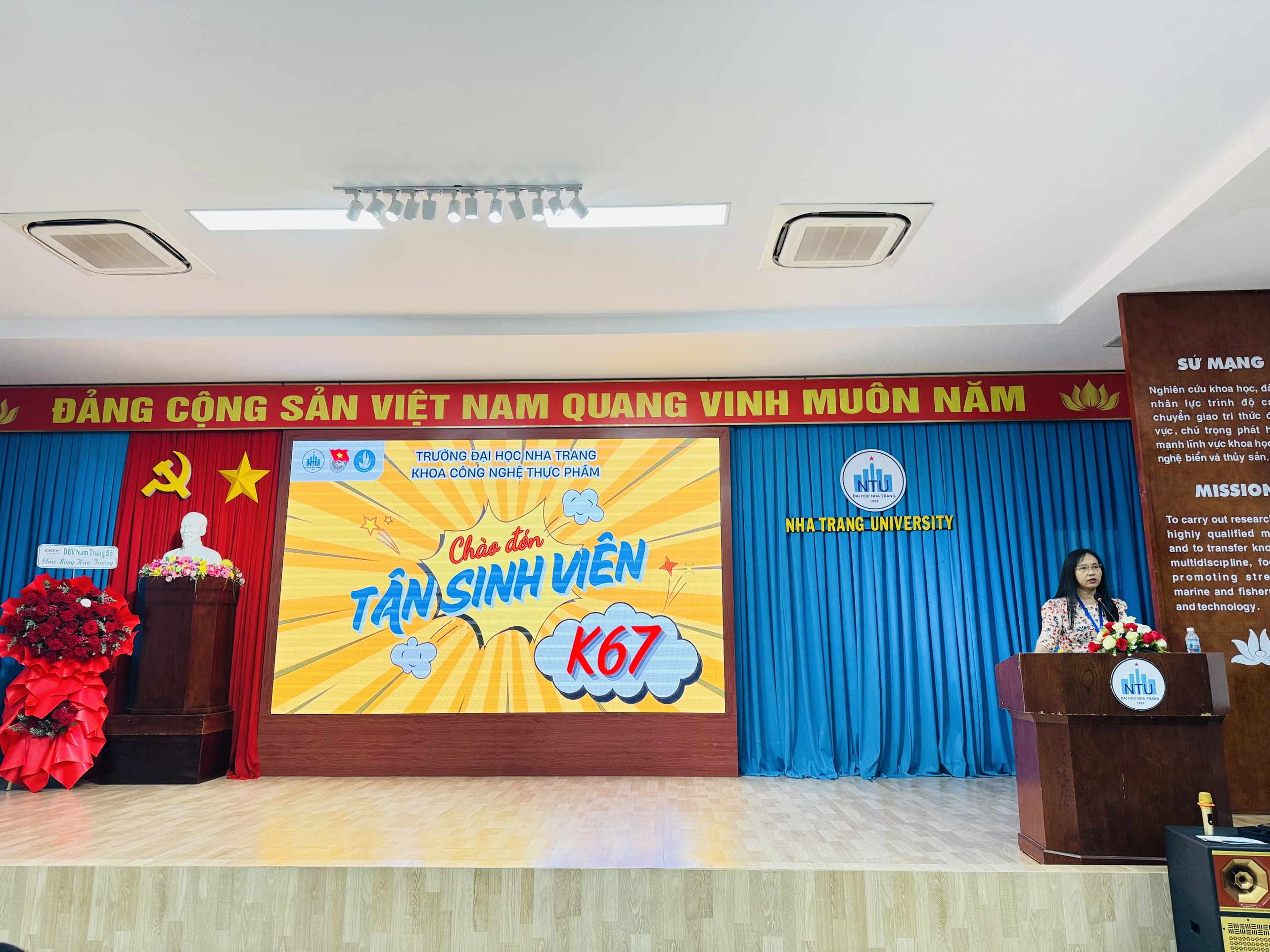 GALA CHÀO ĐÓN TÂN SINH VIÊN K67 KHOA CÔNG NGHỆ THỰC PHẨM